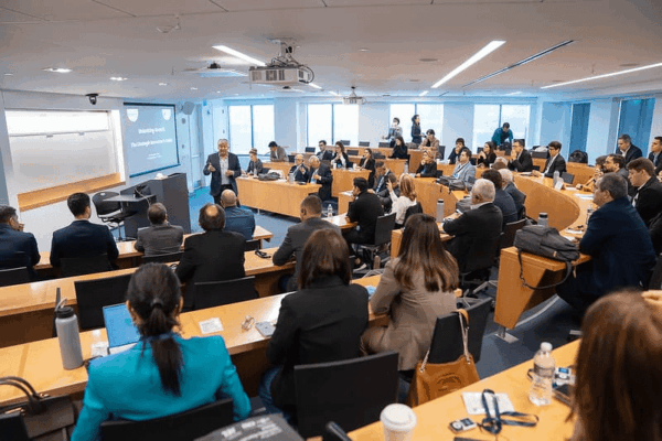 Programa IEL Educação Executiva Global tem inscrições abertas